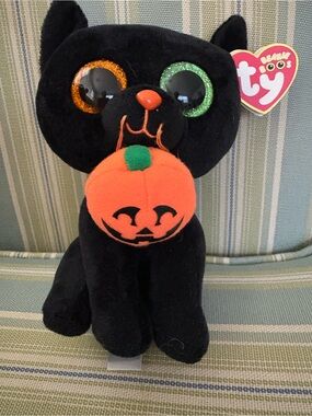 Ty shadow Black Cat Beanie Boo with Orange Pumpkin and Green/Orange Glitter Eyes
